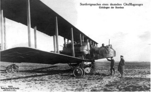  A postcard of the German Gotha V bomber (public domain)